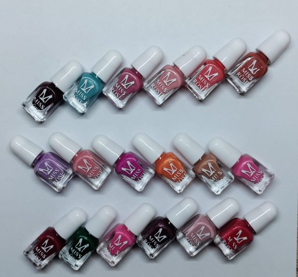 Pack Of 12 Nail Paints Nail Polish High Quality In Multicolor For Women Quick Dry